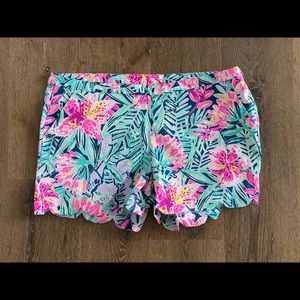Lilly Pulitzer Magnolia Scallop Hem Shorts NWT